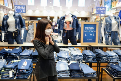 受新冠肺炎疫情影響,加拿大商店關(guān)門,航空公司停飛