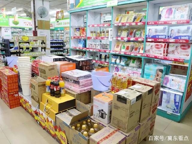 實體經(jīng)濟不景氣,連鎖藥店卻越干越大!藥店店長說出其中兩大原因